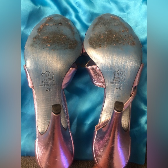 Pink metallic open toe strap heels - Picture 3 of 6